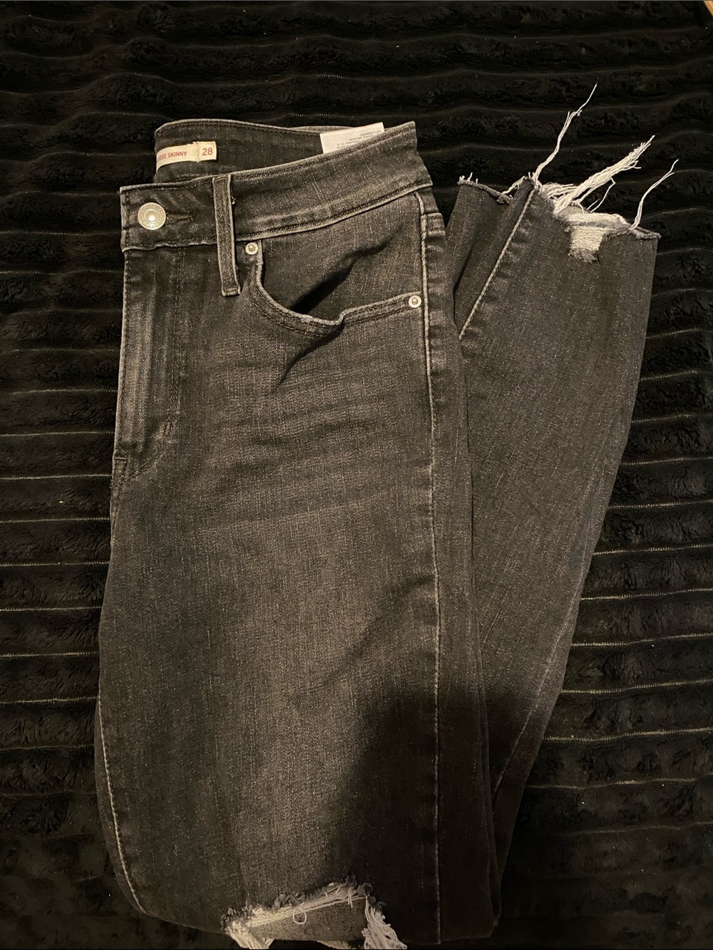 Levi's Black Skinny Jeans with Frayed Hem